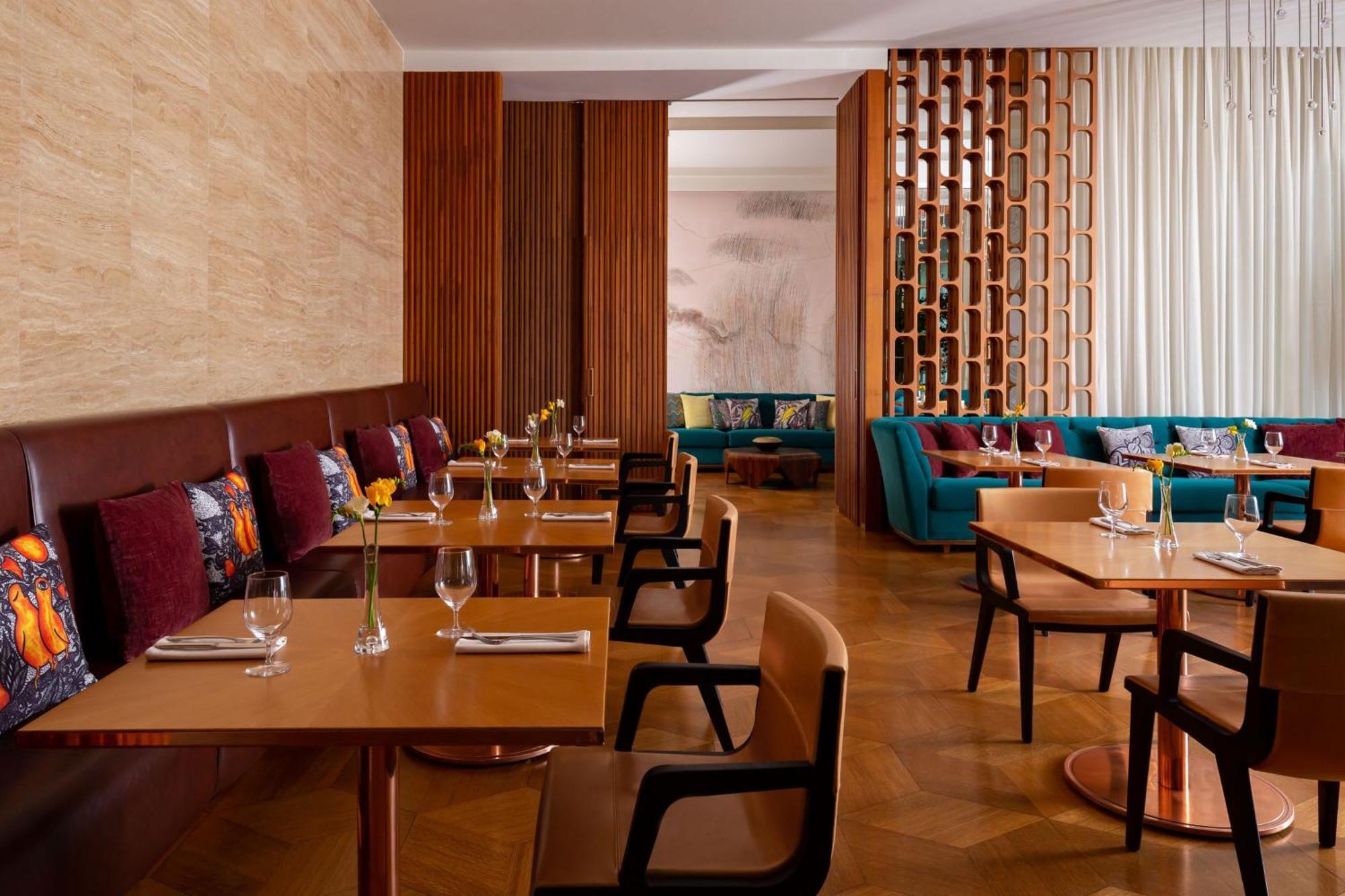 เชอราตัน บาคุ อินทูริสต์ Hotel บากู ภายนอก รูปภาพ The restaurant
