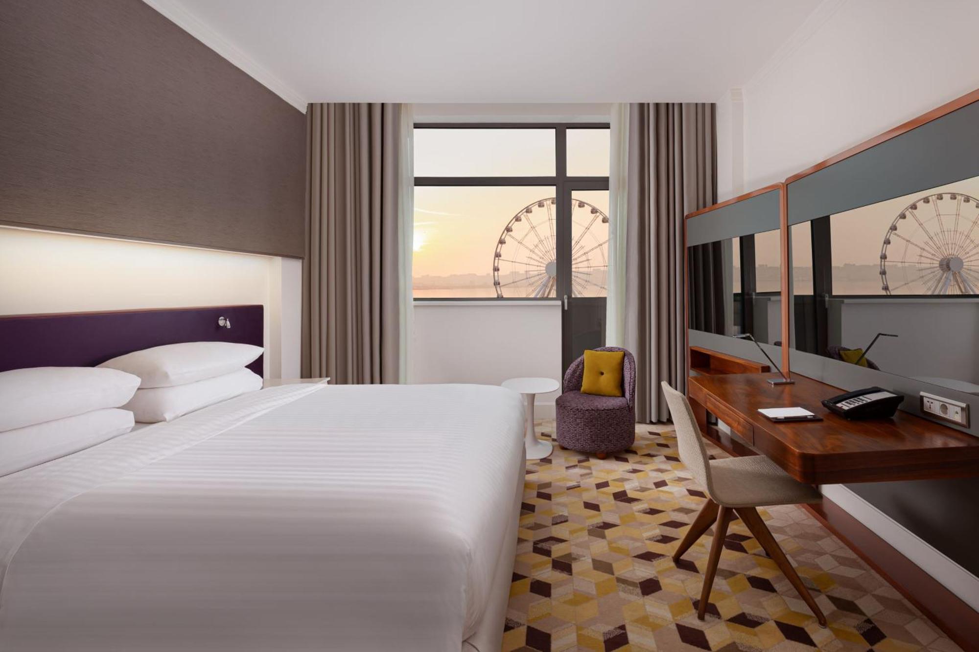 เชอราตัน บาคุ อินทูริสต์ Hotel บากู ภายนอก รูปภาพ A room at the hotel