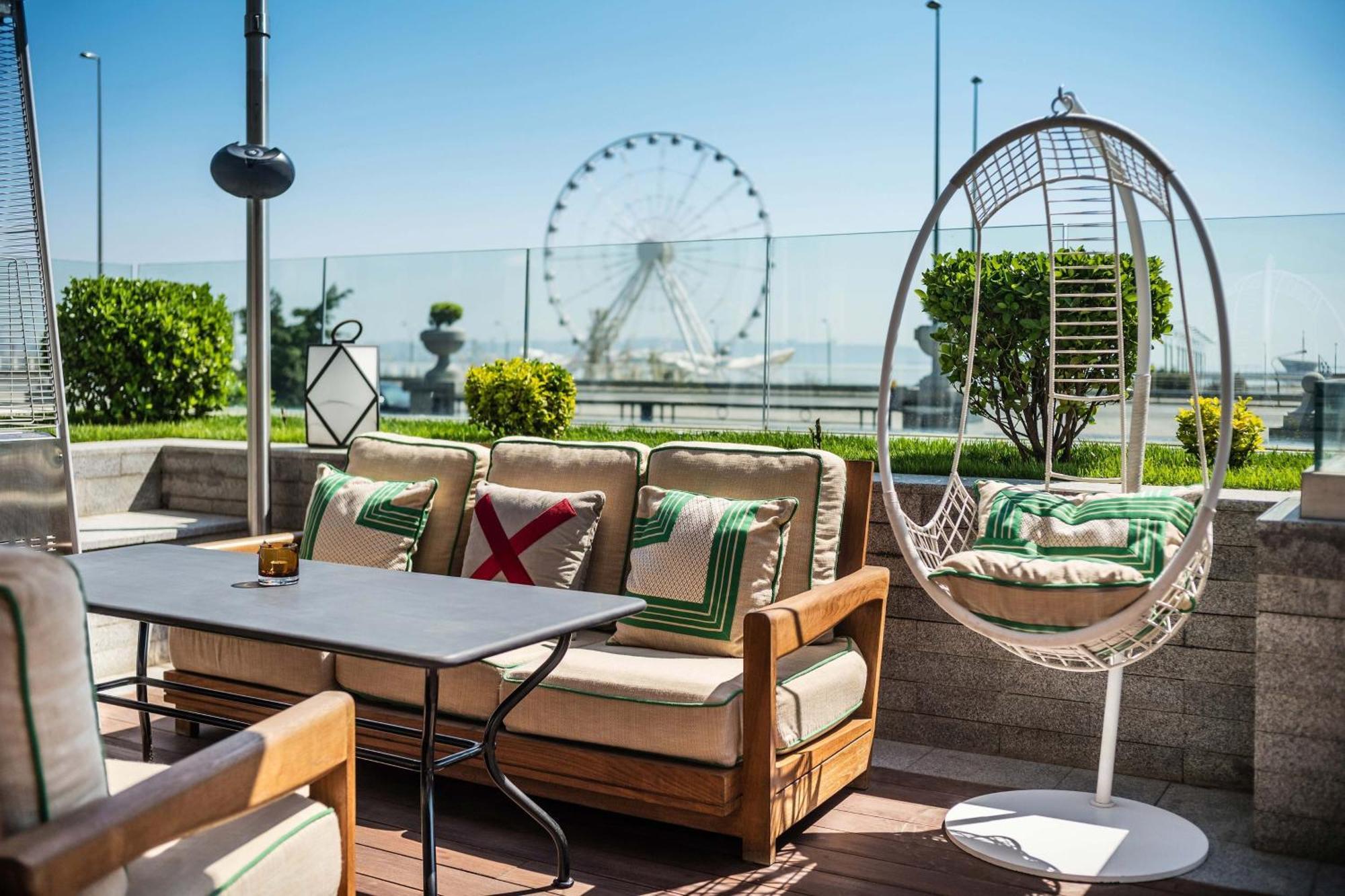 เชอราตัน บาคุ อินทูริสต์ Hotel บากู ภายนอก รูปภาพ The Sky Bar