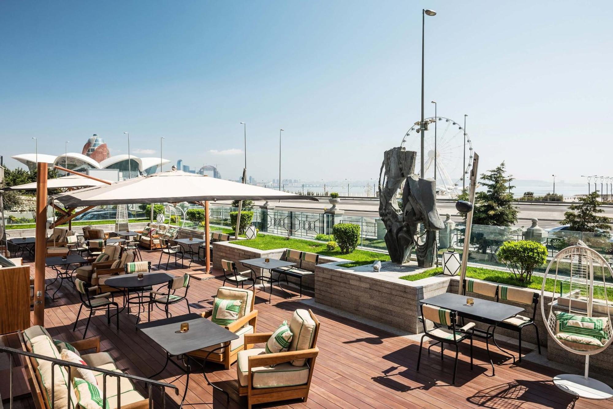 เชอราตัน บาคุ อินทูริสต์ Hotel บากู ภายนอก รูปภาพ The Sky Bar