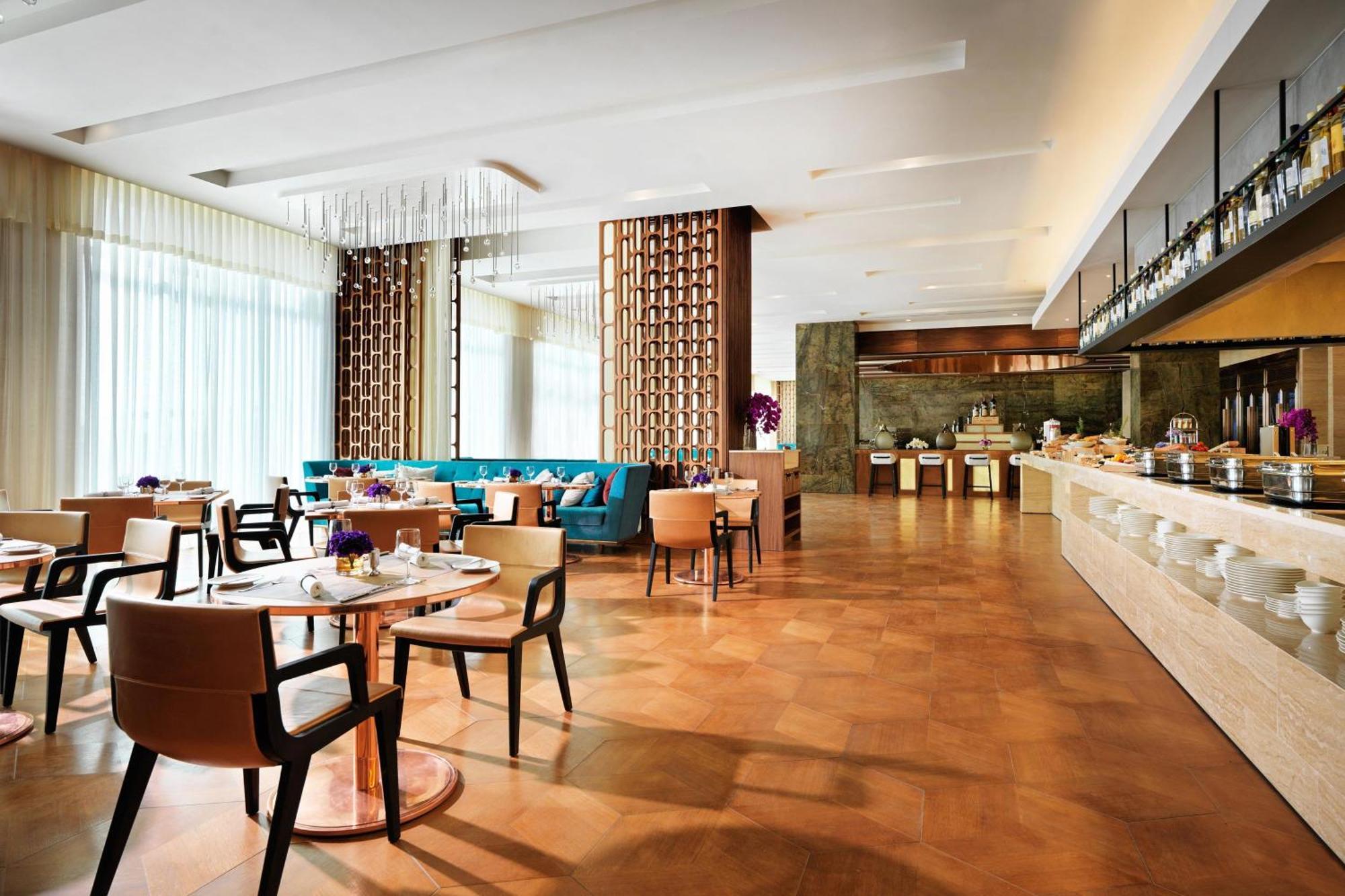 เชอราตัน บาคุ อินทูริสต์ Hotel บากู ภายนอก รูปภาพ The restaurant