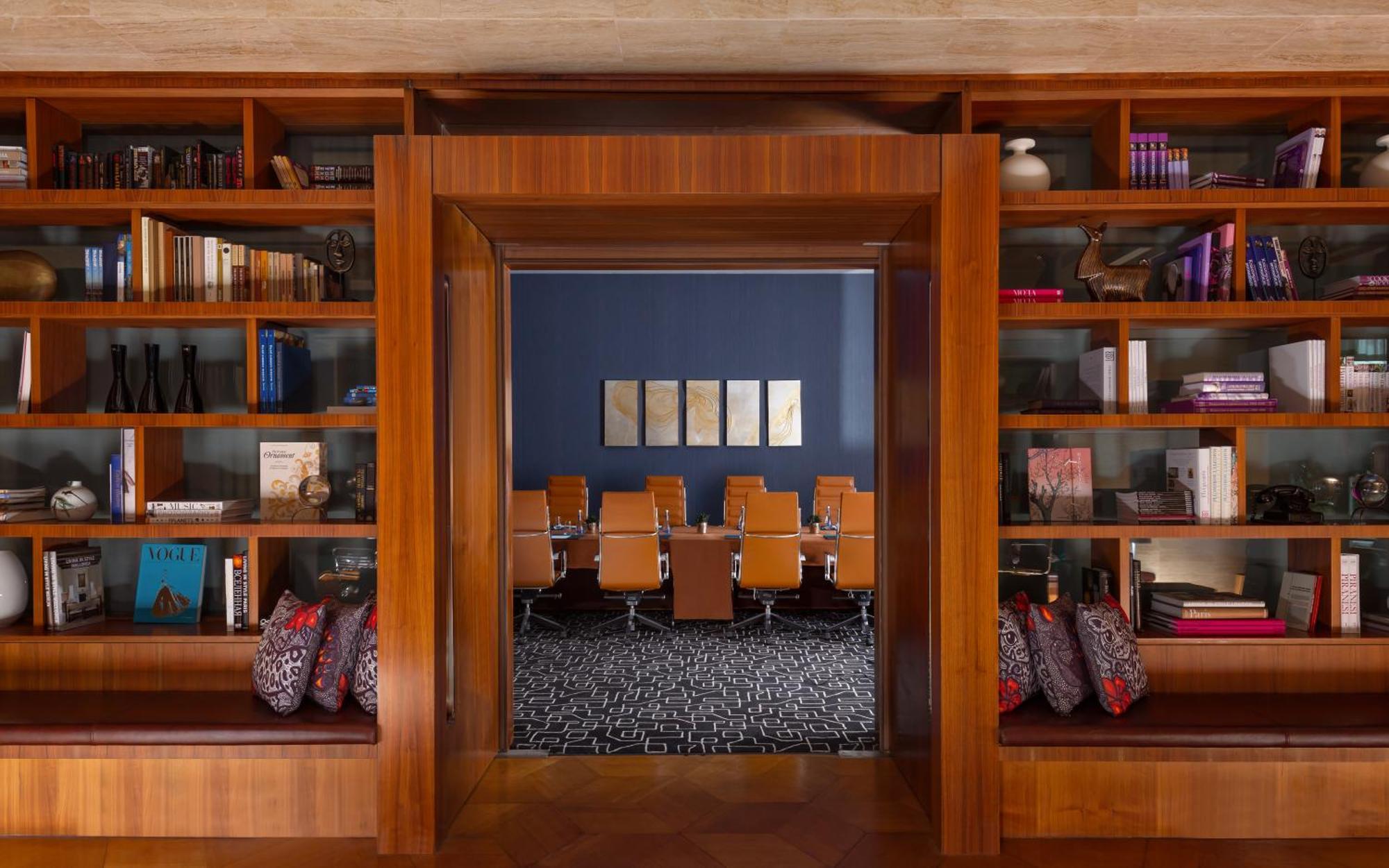 เชอราตัน บาคุ อินทูริสต์ Hotel บากู ภายนอก รูปภาพ Library