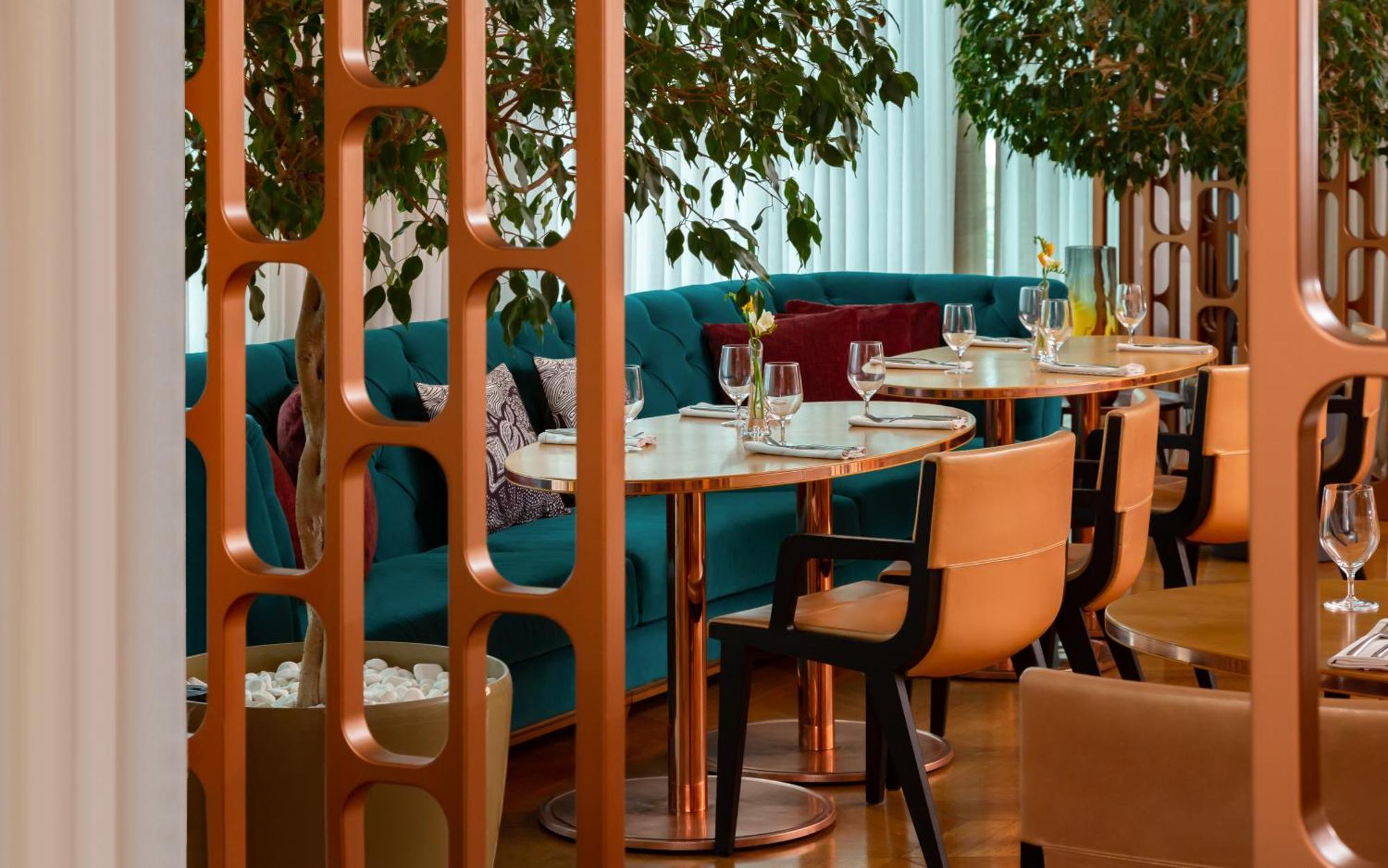 เชอราตัน บาคุ อินทูริสต์ Hotel บากู ภายนอก รูปภาพ Restaurant
